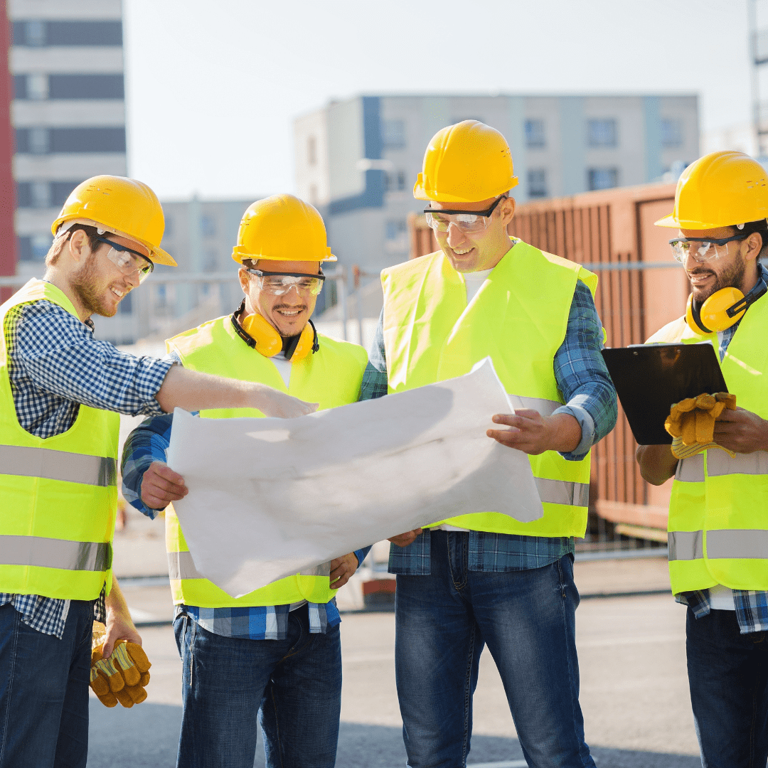 Equipo de profesionales del sector de la construcción